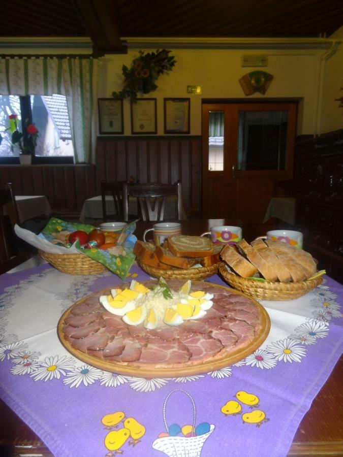 Holiday Home Virida, App Leopold III Ivancna Gorica Luaran gambar